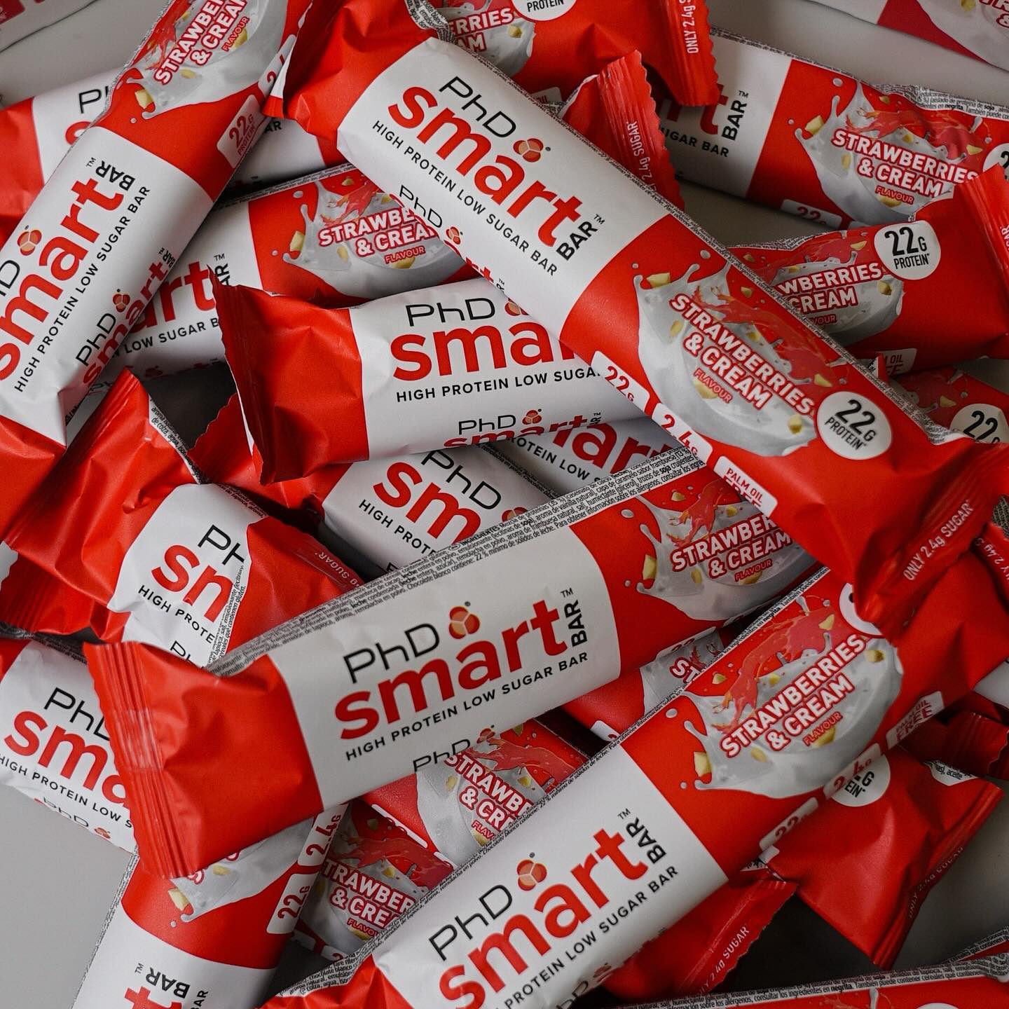 PhD Smart Bar Strawberry and Cream (12 x 64g)